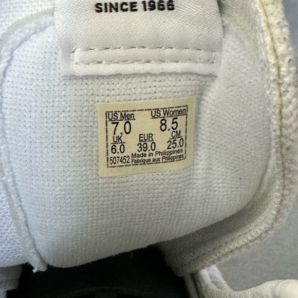 Vans x Cobra Kai Sk8 hi Miyagi-Do - Picture 7 of 9